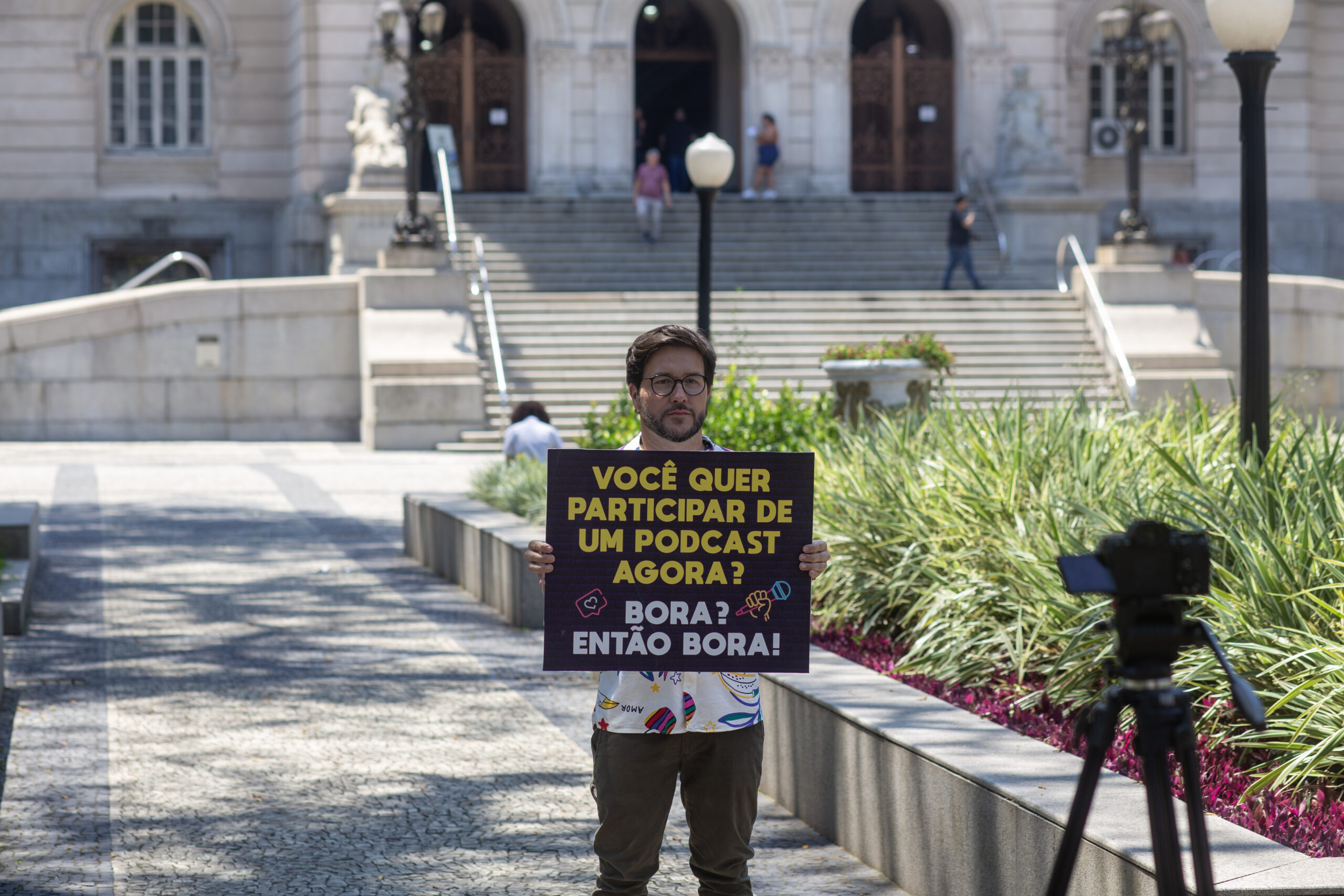 Podkinho tá na rua